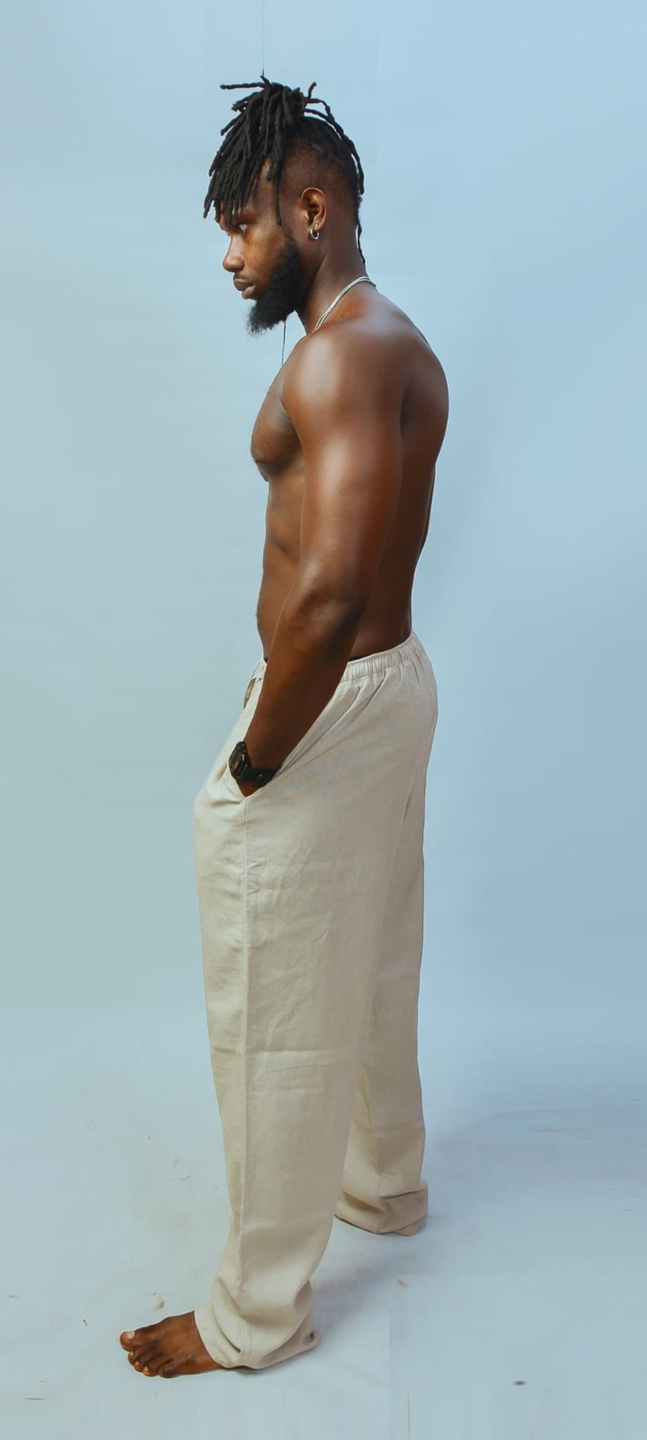 Men's Breathable Linen Loose Fitting Casual Trousers with Drawstring and Pockets. Comfort meets Effortless Style.